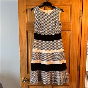 Anne Klein Black and White Patterned Midi Dress
